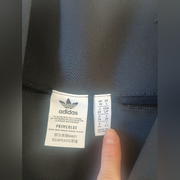 Adidas biker short - Picture 3 of 4